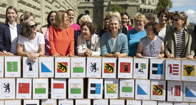 Imposition individuelle: Centre et UDC lancent le référendum